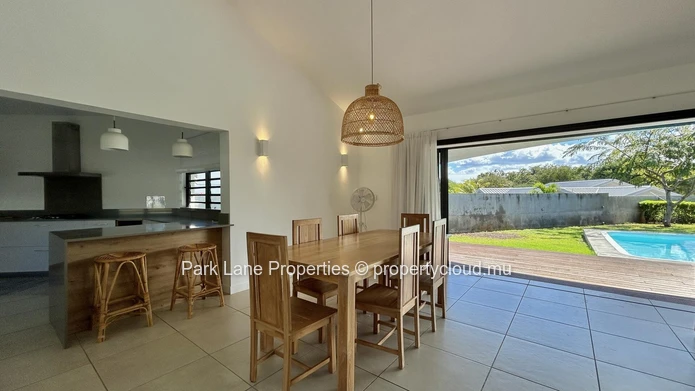 Charming 3-Bedroom Home with Garden, Pool & Mountain Views in Secure Estate