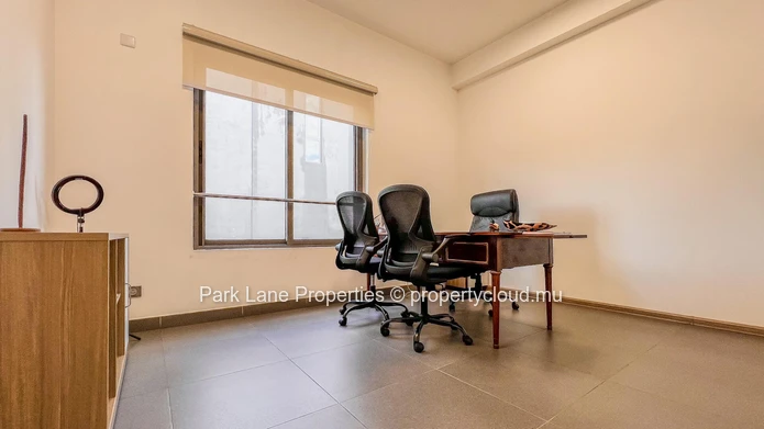 Espace de bureau moderne dans un complexe haut de gamme à Moka