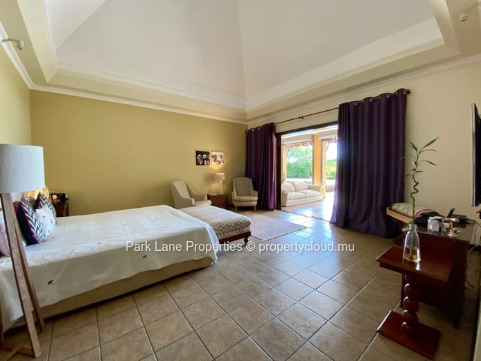 Villa somptueuse avec vue sur golf