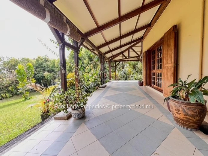 Exceptional Property in Floréal – Elegance, Space and Versatility