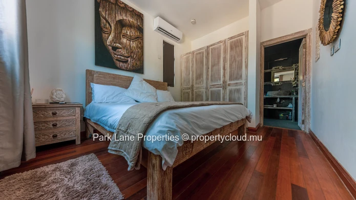 Elegant Bali-Style 3-Bedroom Villa with Pool and Kiosk