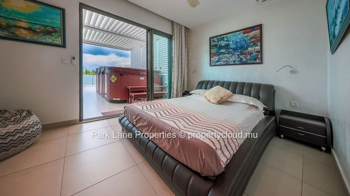 Exceptional Beachside Penthouse Steps from the Beach