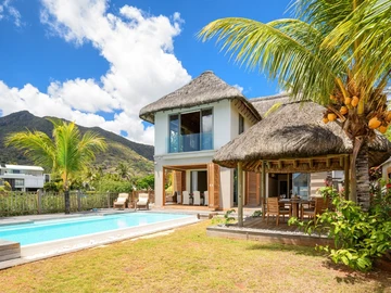 5 Bedroom Villa
