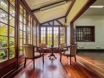 11 Bedroom House
