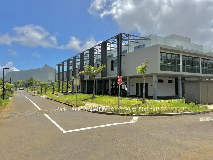 Prime Office Spaces in Vivea Signature North: Your Gateway to Smart City Living