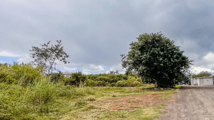 Ideally located plot in Sodnac – A secure and promising investment