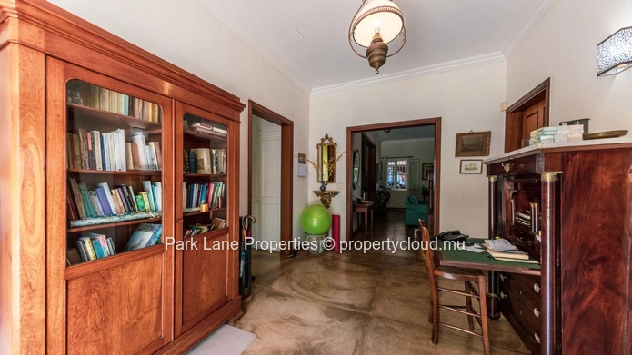 Villa with Stunning Views in the Heights of Rivière Noire