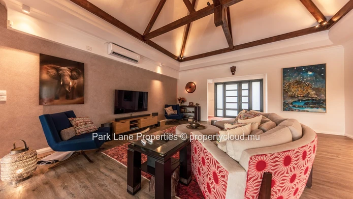 Single-storey luxury villa within the Tamarina Golf Estate, Tamarin