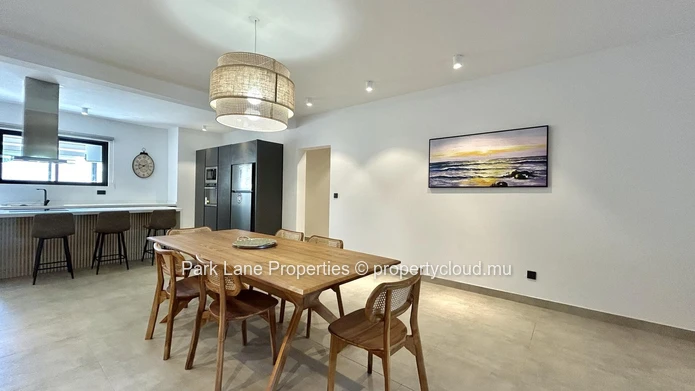 Spacious 3-Bedroom Ground Floor Apartment with Terrace & Plunge Pool in Tamarin