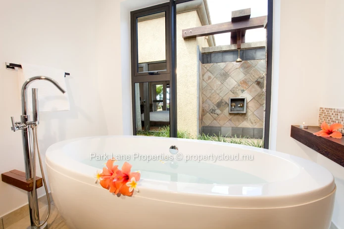 5-Bedroom Villa at Belle Rivière Estate – Tropical Elegance and Spacious Seclusion