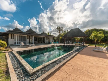 4 Bedroom Villa