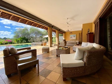 4 Bedroom Villa