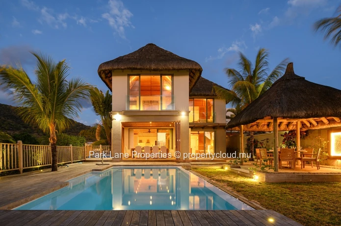 Luxury 5 bedroom marina villa with access and sea views in Mauritius  