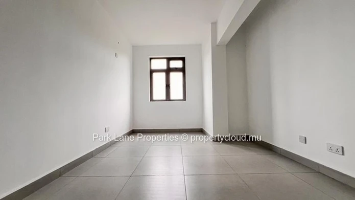 Modern 140m² apartment with mountain view in Sodnac
