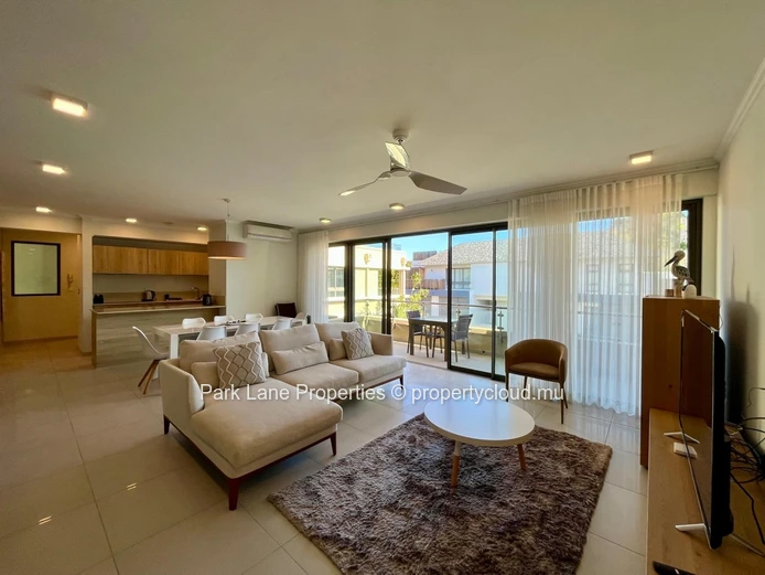 RES apartment with access to the beach