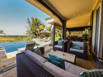 4 Bedroom Villa