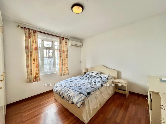 Charming House for Sale in Prime Phoenix Location