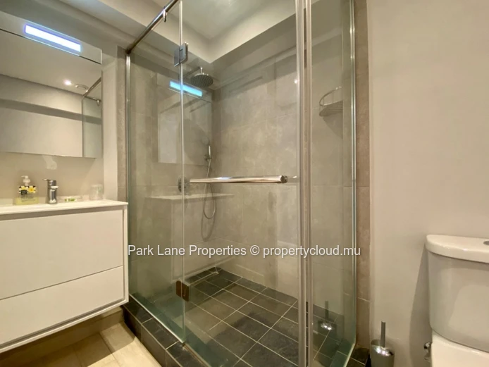Charming 2 bedroom apartment - Peaceful living meets everyday convenience!