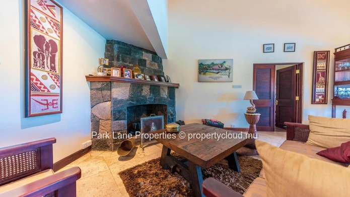 Exquisite Colonial Estate in the Heart of Chamarel’s Lush Mountains