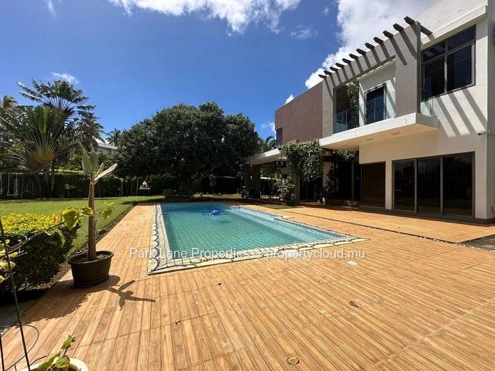 Exquisite Home for sale at Beau Bassin.