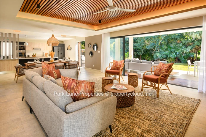 Contemporary fully furnished golf villa for sale in the heart of Heritage Villas Valriche 