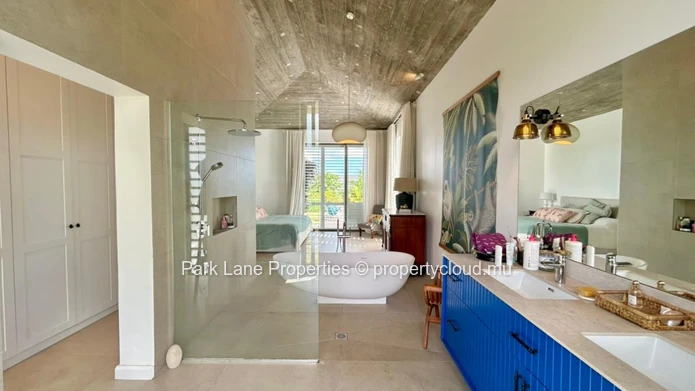 Exquisite Architect-Designed Home for rent in Mont Piton.