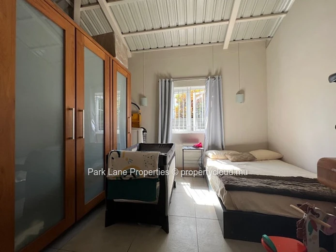Cozy modern 3-bedroom oasis for sale in Tamarin