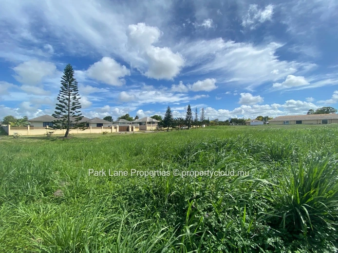 Residential land in private estate Royal Gardens in Pamplemousses