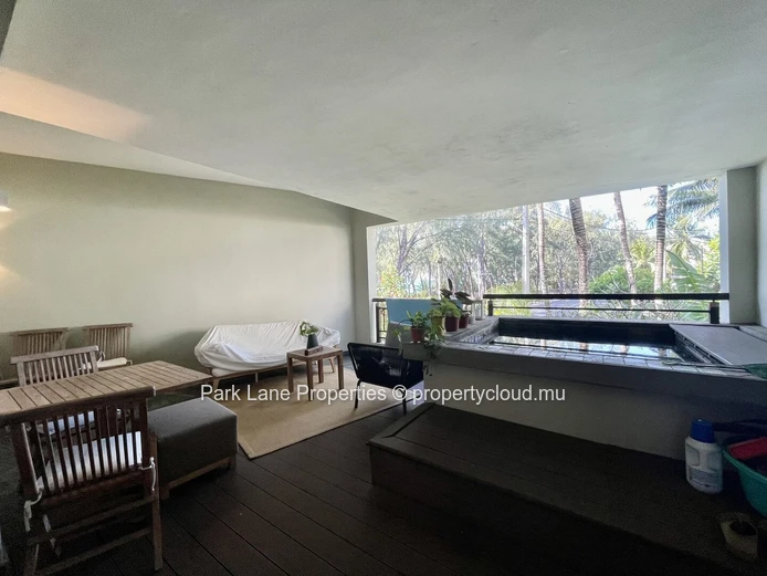 Apt Ground+2 scheme in Bain Boeuf available for sale. 