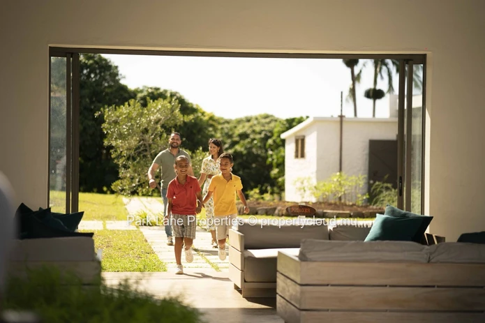 Plot of 761 m² – A Grand Canvas for a Signature Home