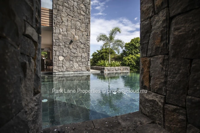 Villa d'Exception au Bord de l'Eau dans le Resort Golfique d'Azuri, Île Maurice