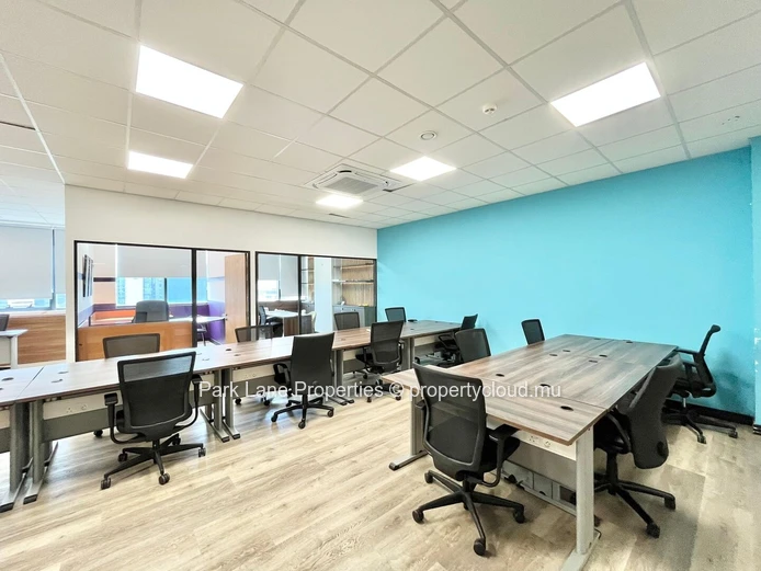 Espace de bureaux Grade A entièrement aménagé au cœur d’Ebene