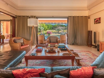 4 Bedroom Villa