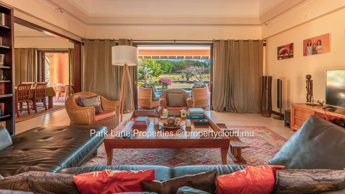 Exquisite IRS villa in the west coast