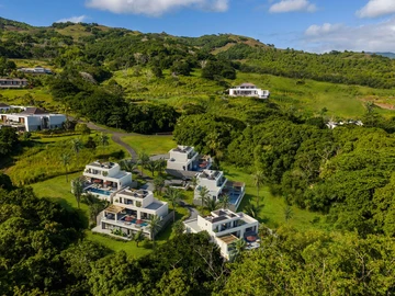 4 Bedroom Villa