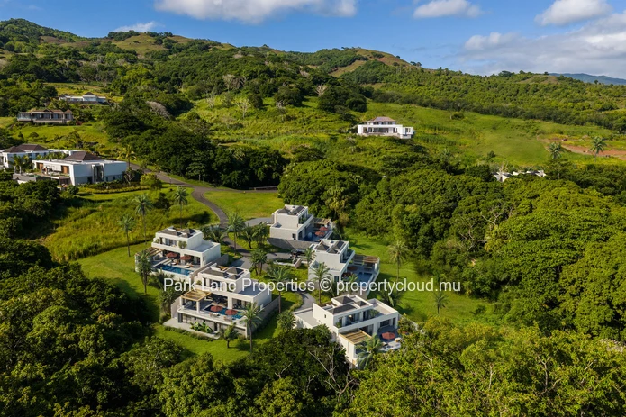 Prestigious 4-Bedroom Villas Surrounded by Nature in Bel Ombre