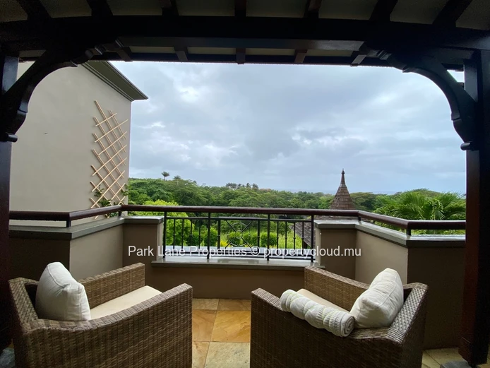 Prestigieuse villa IRS avec vue dégagée et parfaites finitions