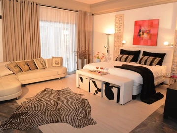 5 Bedroom Villa