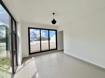 4 Bedroom Townhouse, Duplex