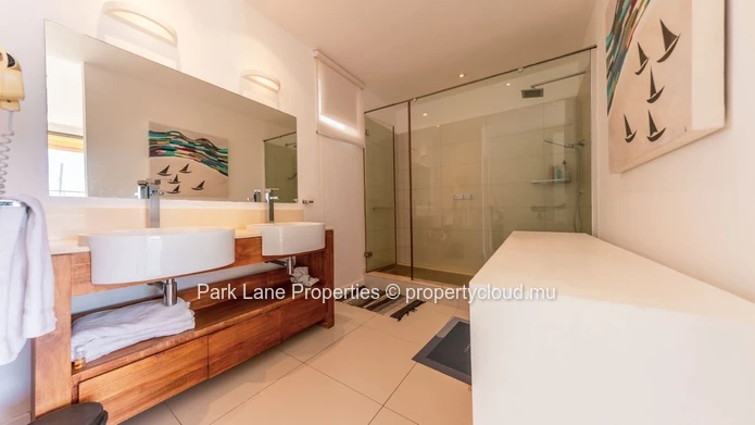 Unique RES Marina penthouse