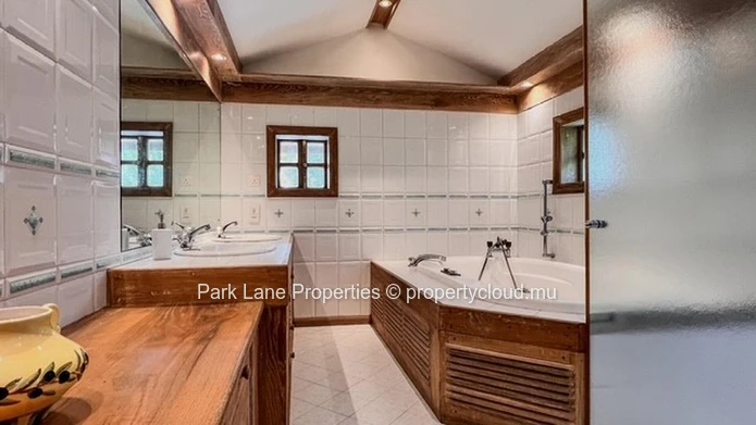 Exceptional Property in Floréal – Elegance, Space and Versatility
