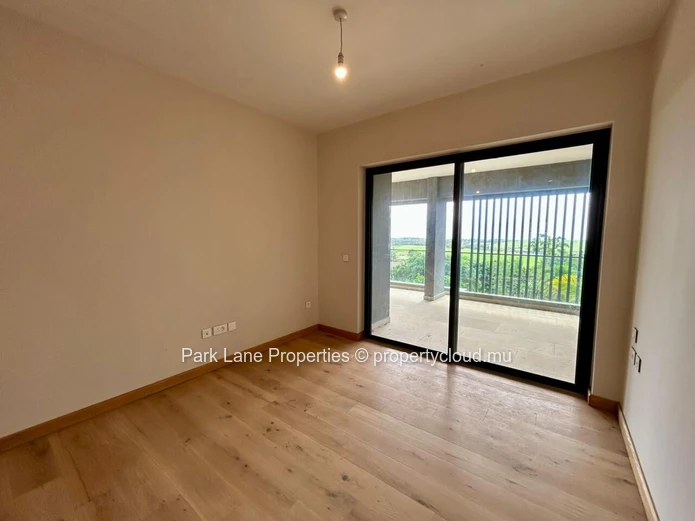 Spacious 3-Bedroom Sea View Apartment with Private Wine Cellar & Resort-Style Amenities