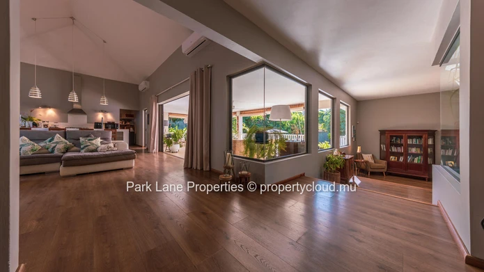 Villa familiale dans un quartier résidentiel à vendre à Saint Antoine.