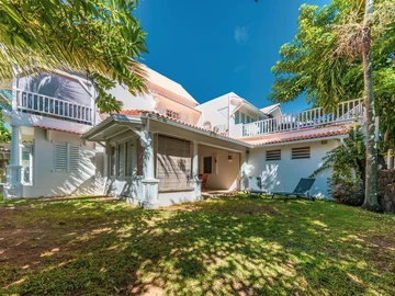 5 Bedroom Villa