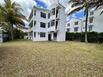 6 Bedroom House