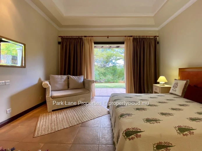Villa somptueuse avec vue sur golf