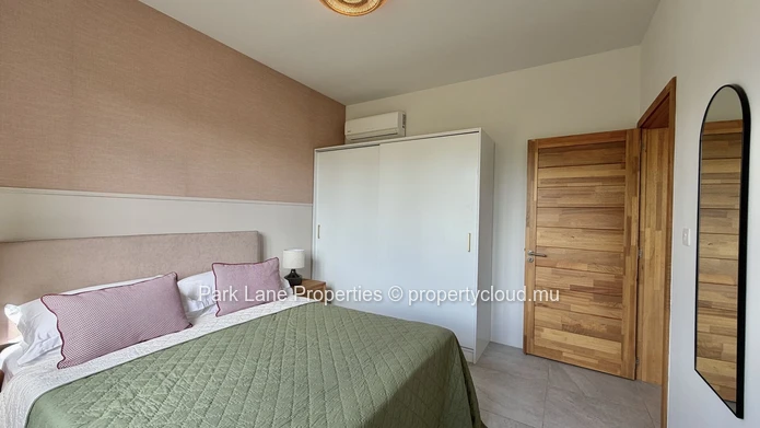 Beautifully furnished 3-Bedroom Apartment With Great Views