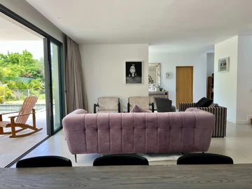 5 Bedroom Villa