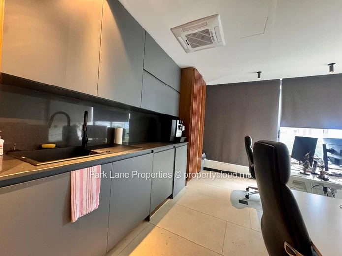 Opportunité de bureaux premium avec vue sur La Tourelle et Le Rempart