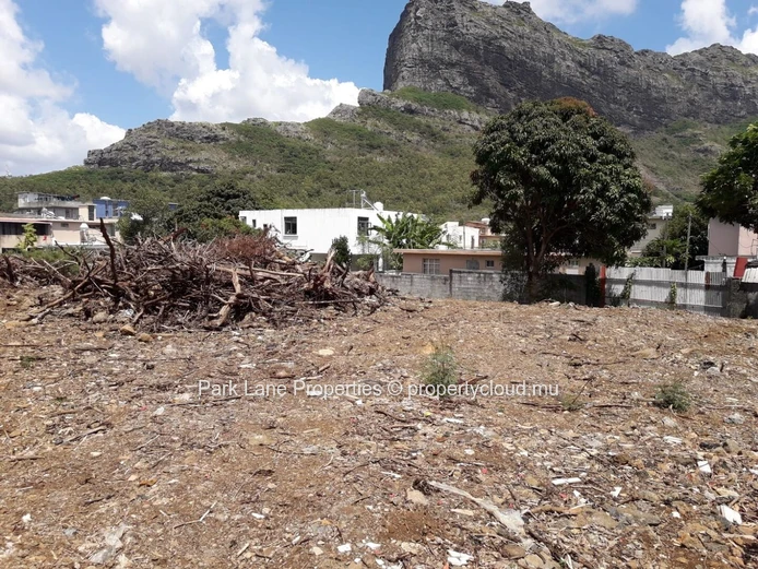 Land for sale Quatre Bornes : very good opportunity!